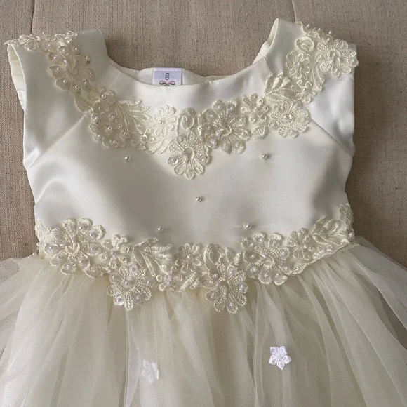Kid Collection Ivory Flower Girl Dress SZ 4 - Picture 4 of 11